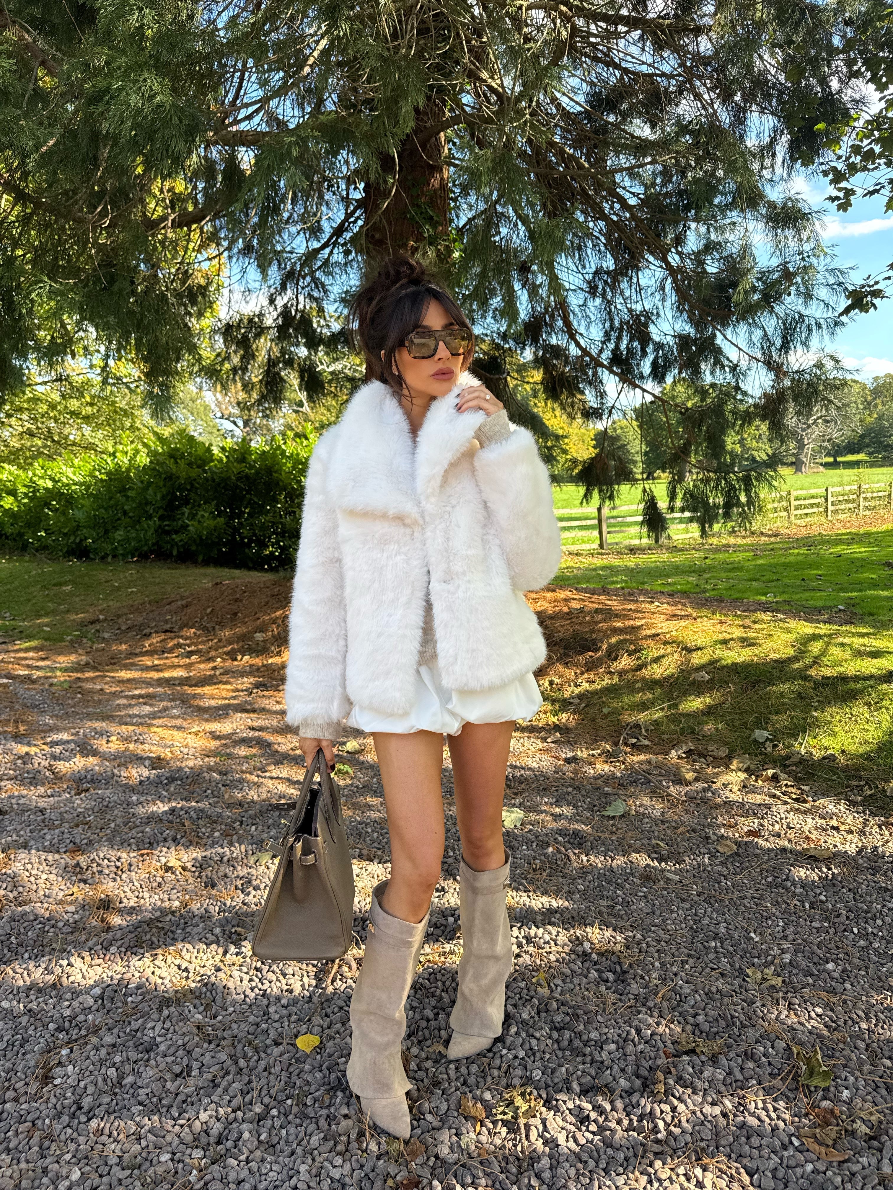 BAMBI Short Faux Fur Long Sleeved Jacket In Frost