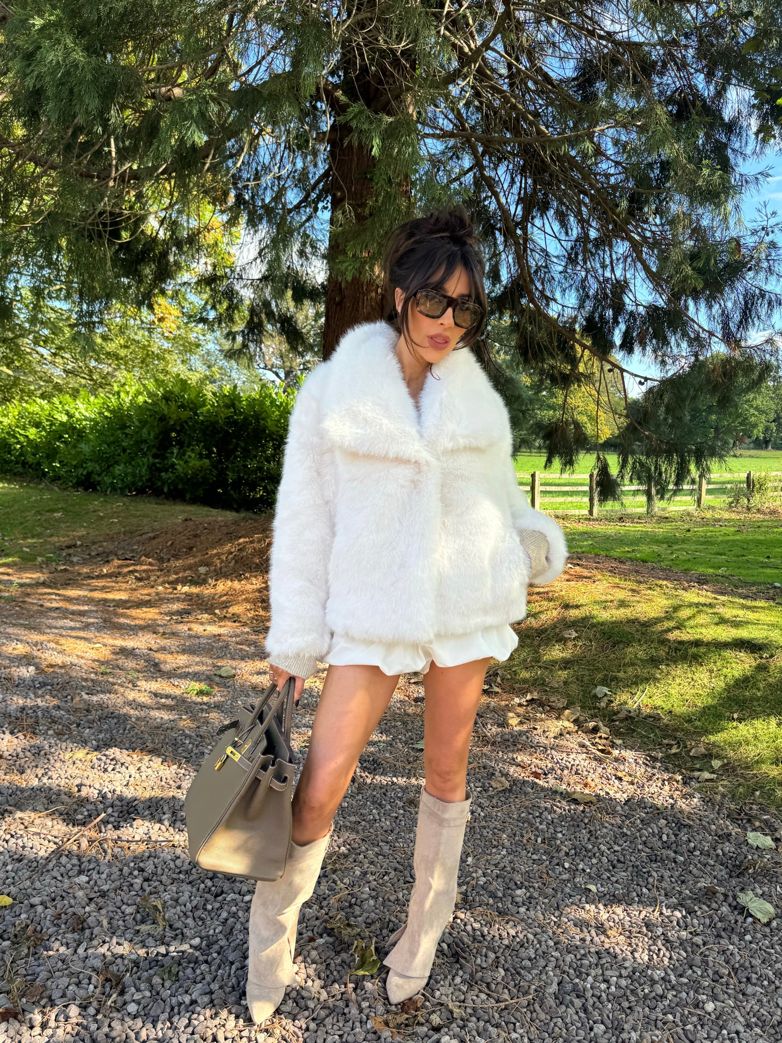 BAMBI Short Faux Fur Long Sleeved Jacket In Frost