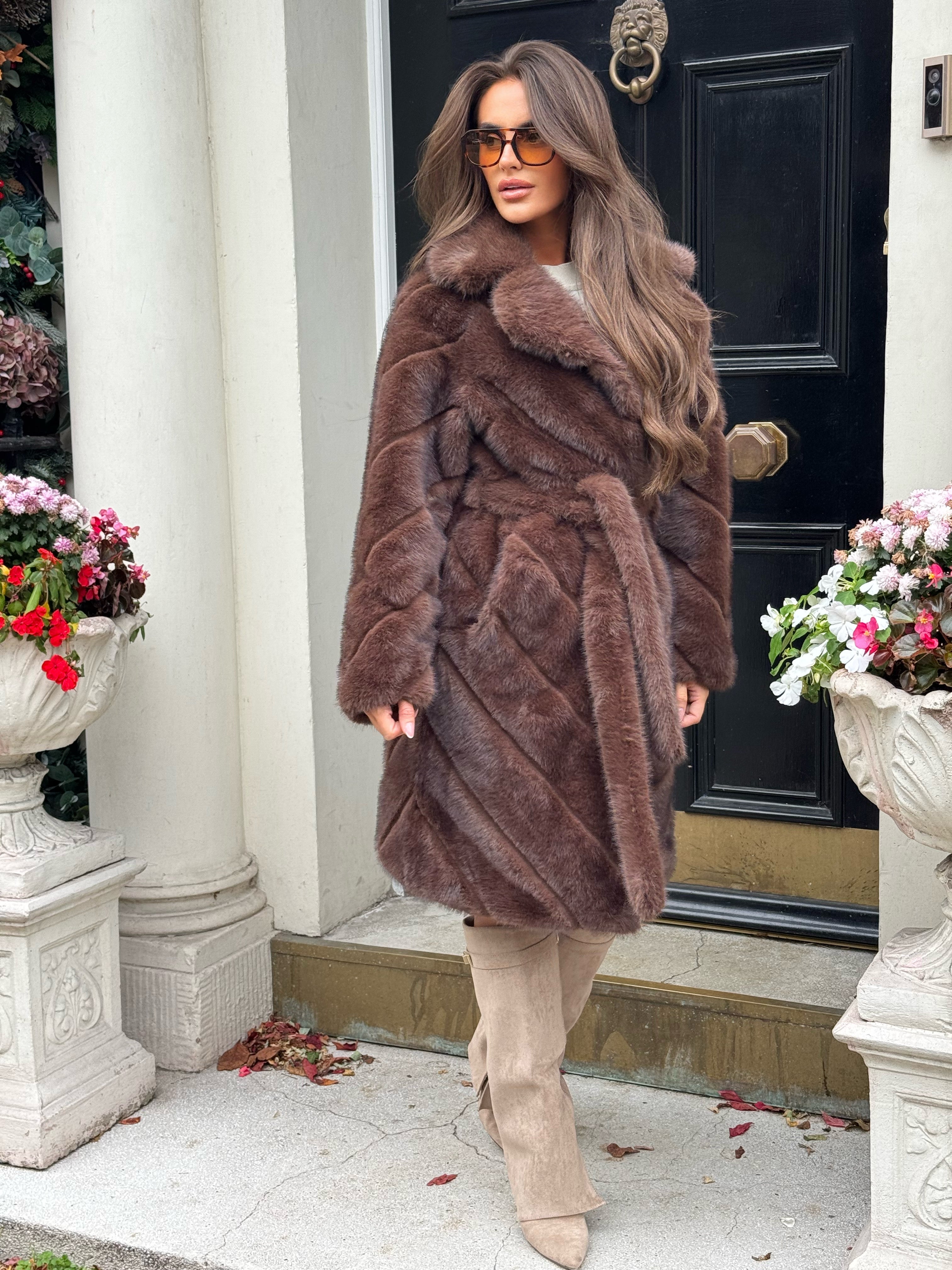 AUTUMN Longline Faux Fur Line Detail Coat with Belt In Chocolate