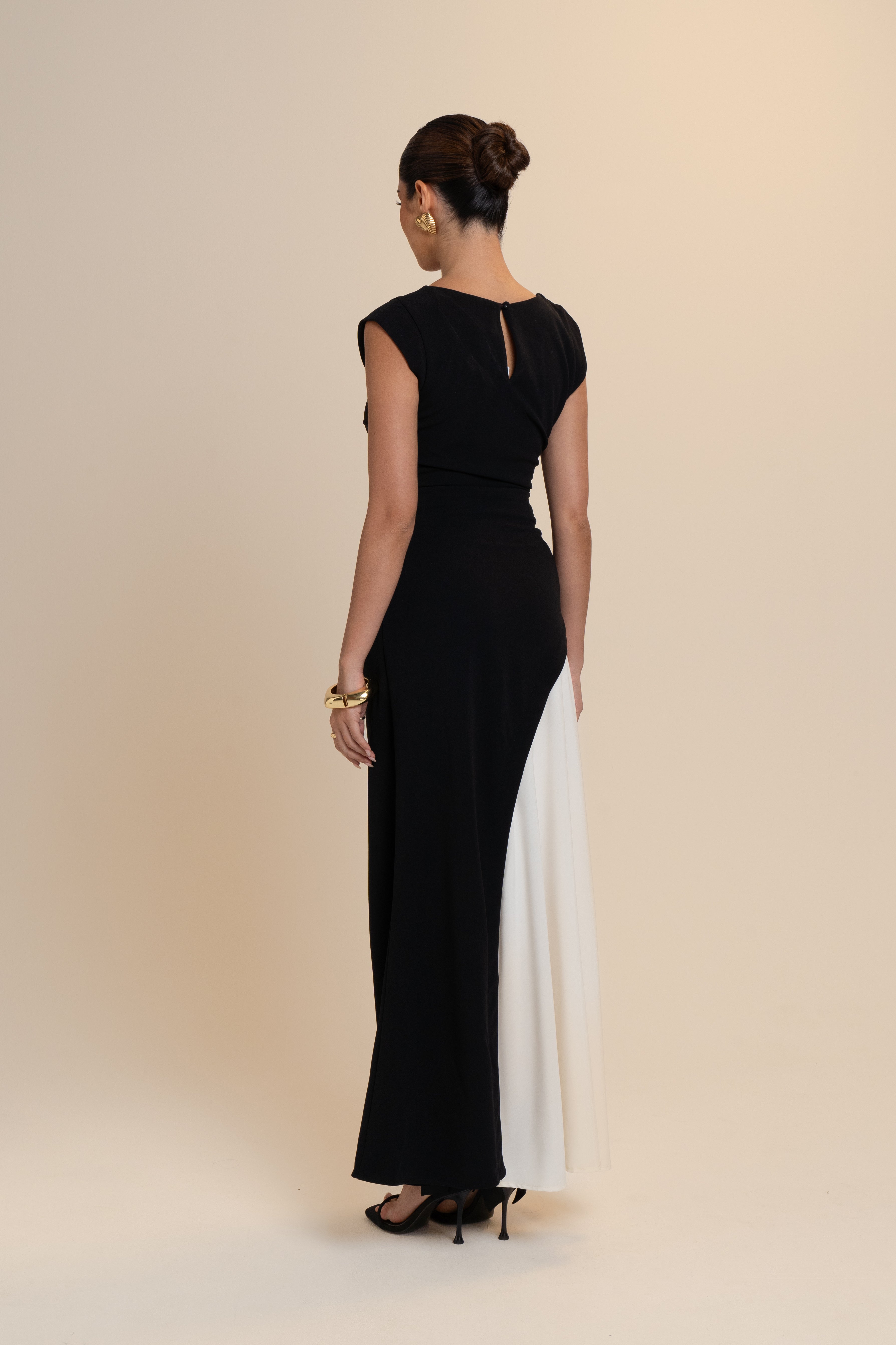 Marlee Contrast Midi Dress in Black & White